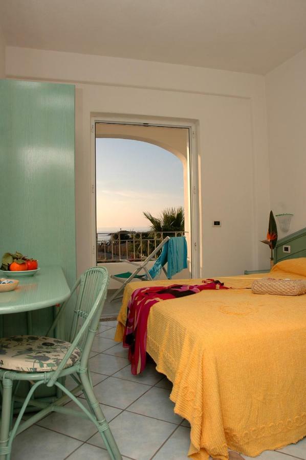 Villa Al Mare - Famiglia Calise Forio di Ischia Kültér fotó